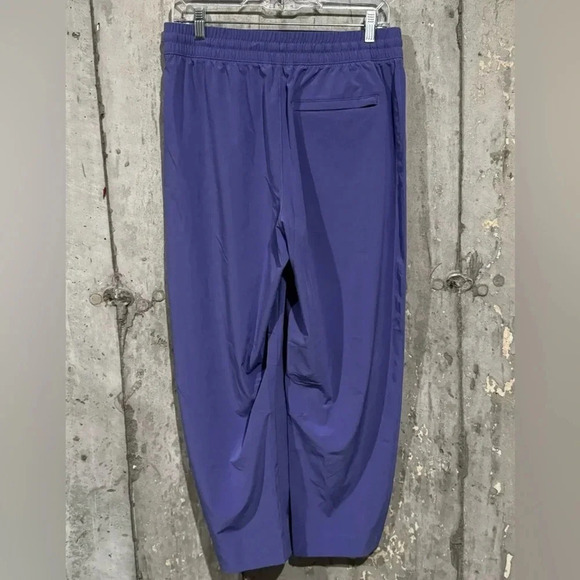 Athleta Dark Adonis Blue Purple Arrival Ankle Straight Leg Pants 8 NWOT - Picture 2 of 6